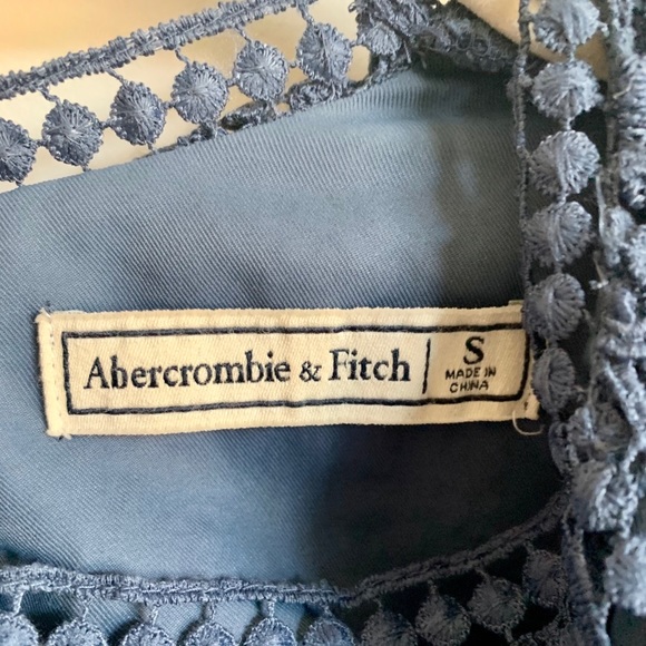 Dusty Blue Lace Crop Top - Picture 3 of 5